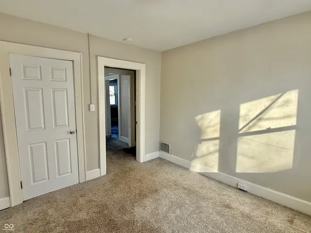 $59,900 | 1702 Arrow Avenue, Anderson, IN 46016