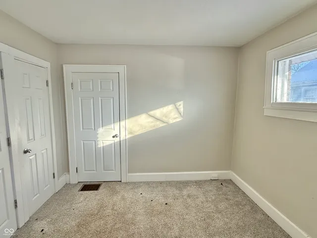 $59,900 | 1702 Arrow Avenue, Anderson, IN 46016