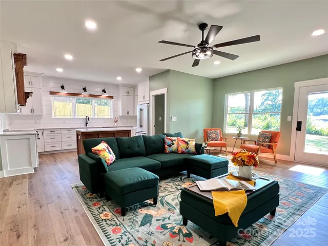 $490,000 | 123 Arrowood Lane, Harmony, NC 28634