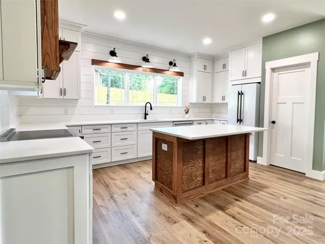 $490,000 | 123 Arrowood Lane, Harmony, NC 28634