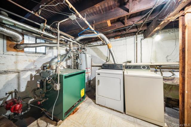 41-71 Gleane Street Queens, NY 11373 - Photo 12 of 28 a view of a storage room