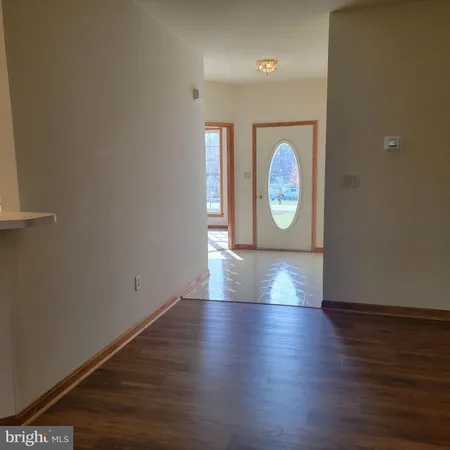 $1,950 | 73 Lake Caroline Drive, Ruther Glen, VA 22546