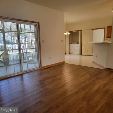 $1,950 | 73 Lake Caroline Drive, Ruther Glen, VA 22546