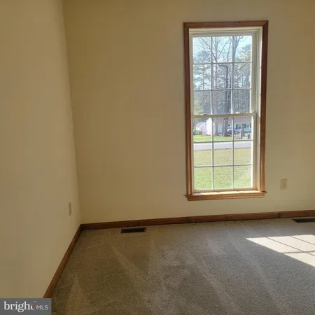 $1,950 | 73 Lake Caroline Drive, Ruther Glen, VA 22546