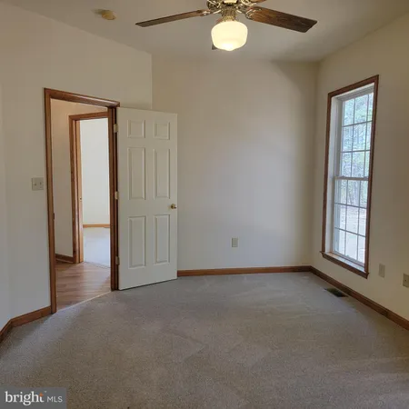 $1,950 | 73 Lake Caroline Drive, Ruther Glen, VA 22546