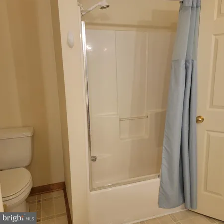 $1,950 | 73 Lake Caroline Drive, Ruther Glen, VA 22546