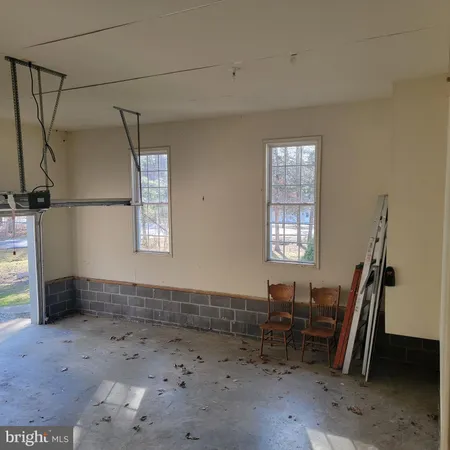 $1,950 | 73 Lake Caroline Drive, Ruther Glen, VA 22546