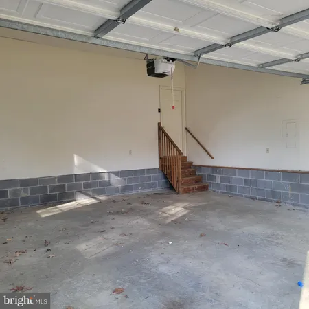 $1,950 | 73 Lake Caroline Drive, Ruther Glen, VA 22546