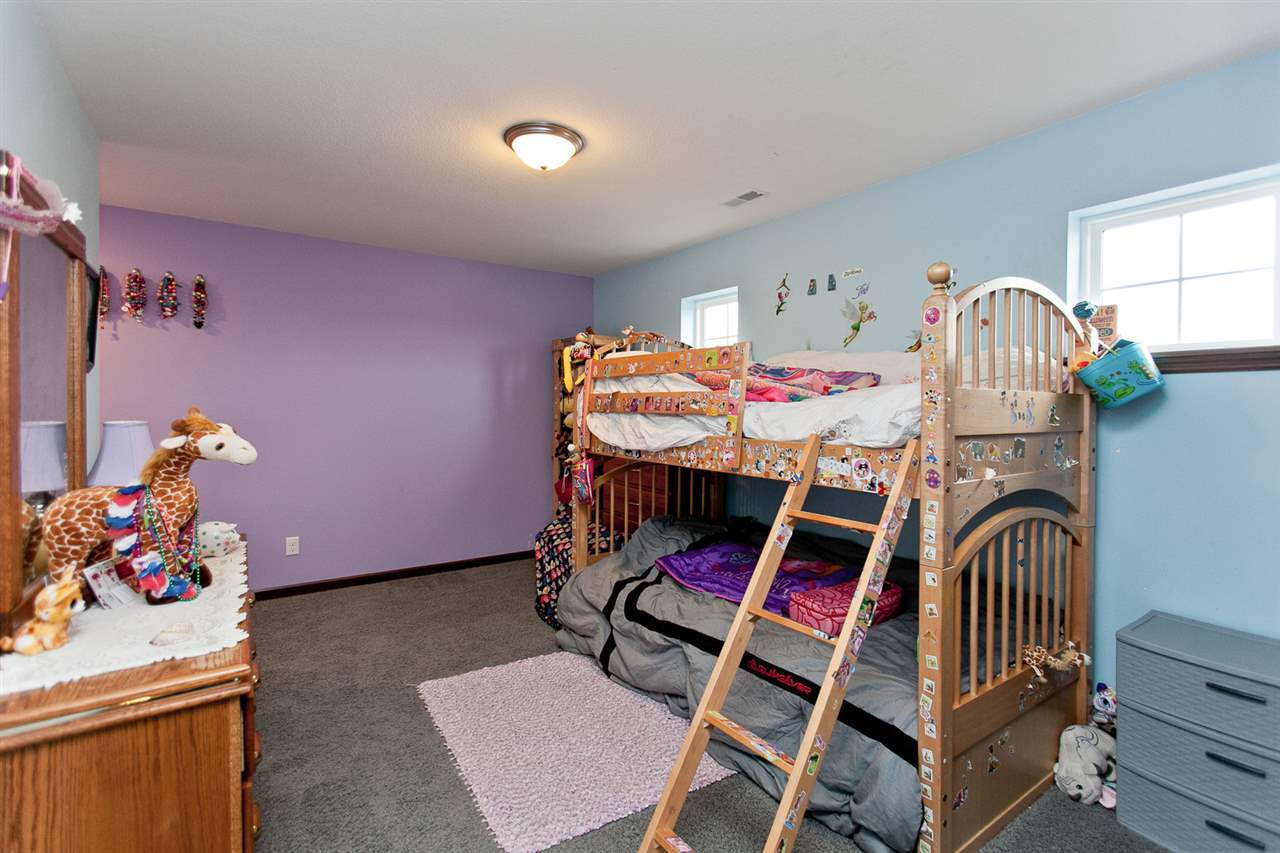 2595 Newcastle Road Marion, IA 52302 - Photo 34 of 50 Gallery Image 34