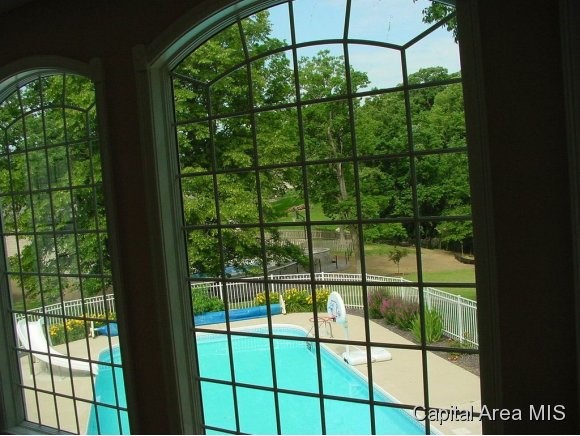 6209 Treyburn Court Springfield, IL 62711 - Photo 3 of 24 Gallery Image 3