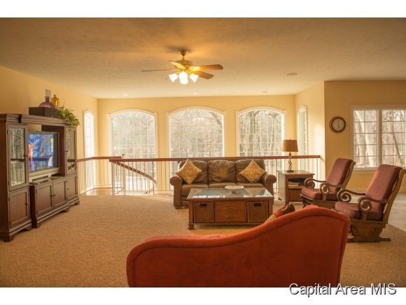 6209 Treyburn Court Springfield, IL 62711 - Photo 9 of 24 Gallery Image 9