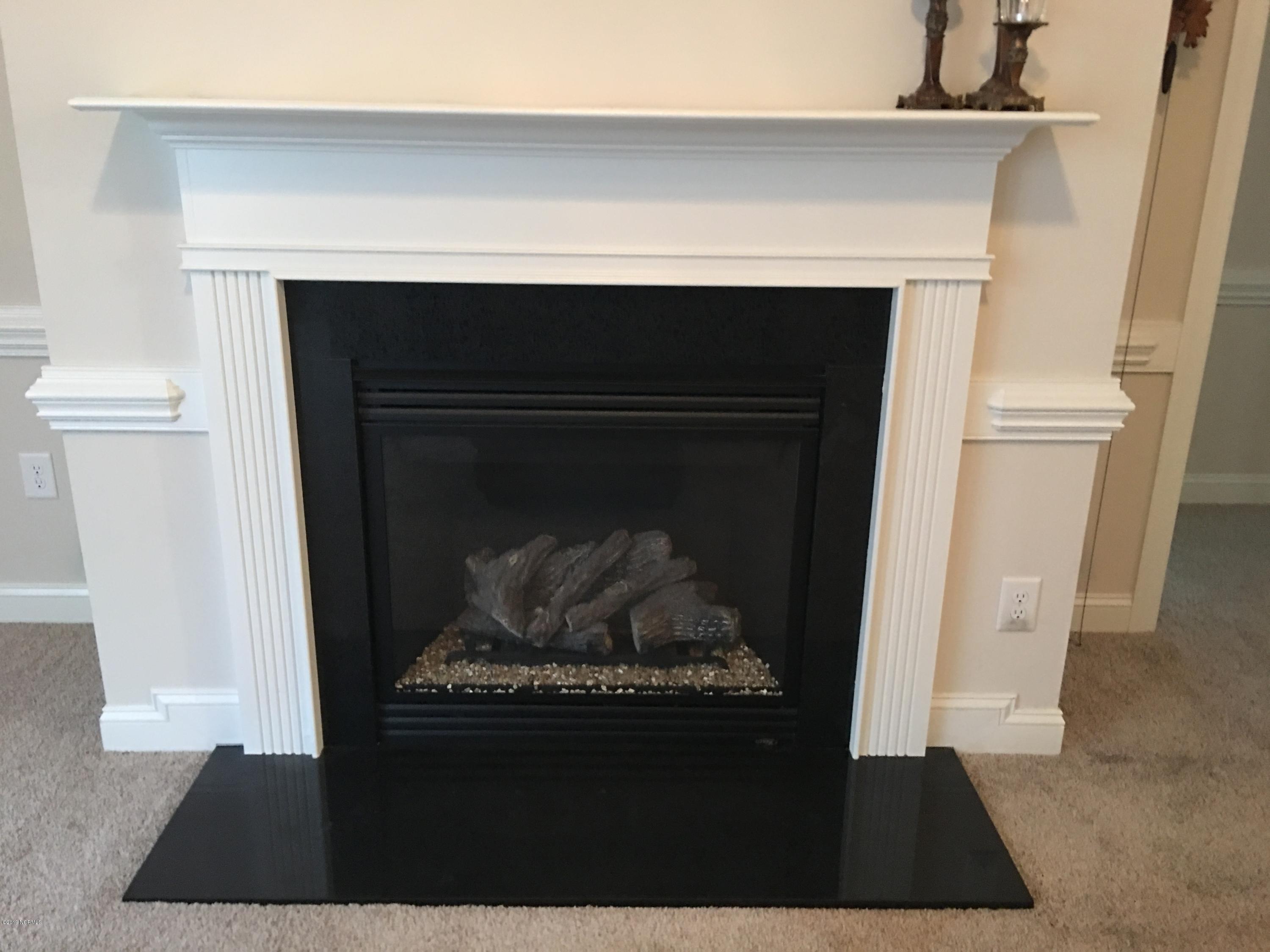 5953 Countryside Road Wilson, NC 27896 - Photo 13 of 39 GREAT ROOM