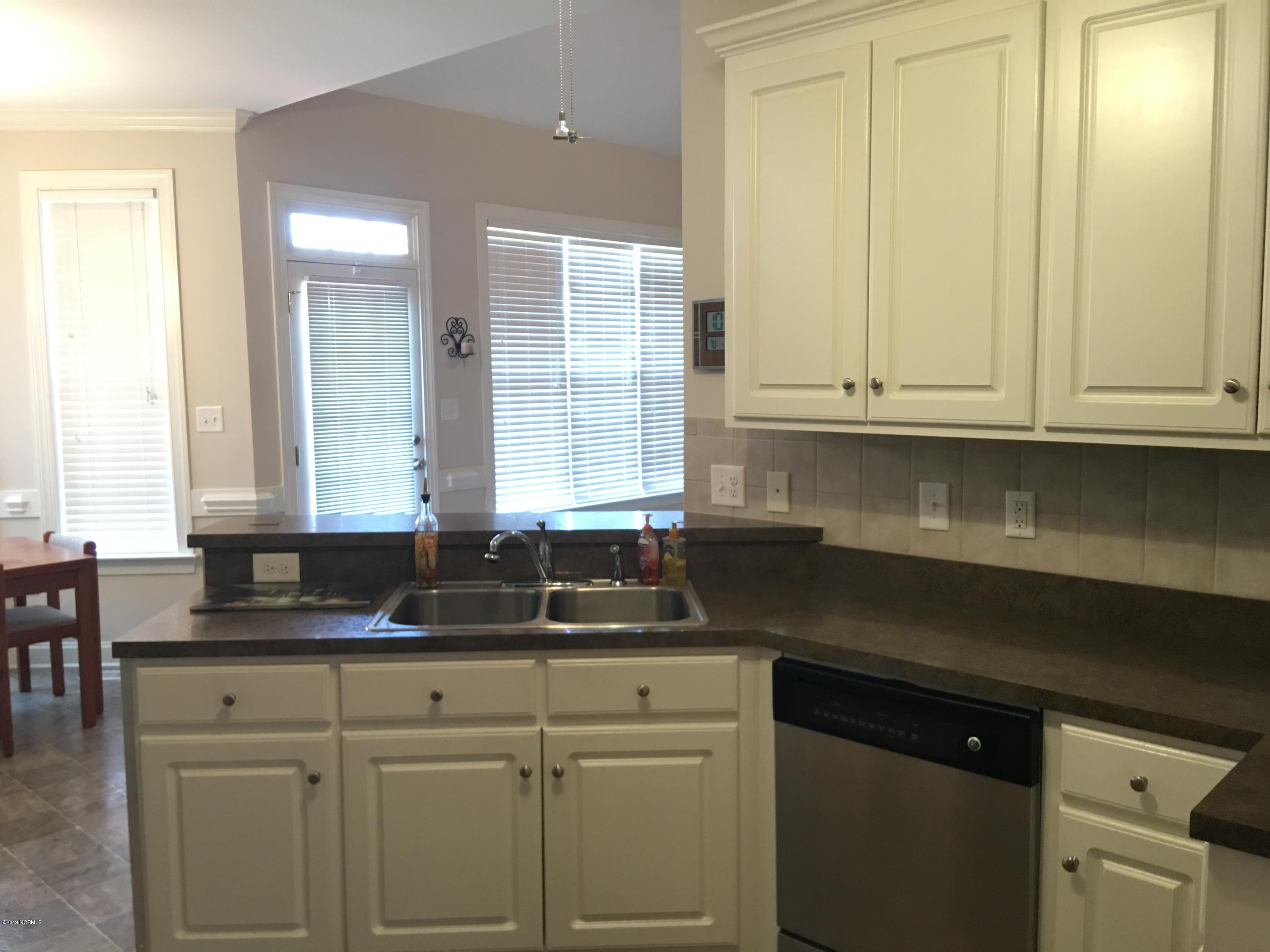 5953 Countryside Road Wilson, NC 27896 - Photo 18 of 39 KITCHEN