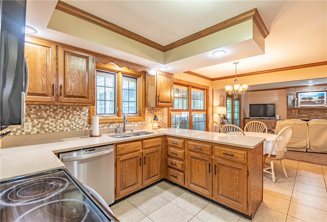 2740 South Forrest Green Drive Decatur, IL 62521 - Photo 7 of 42