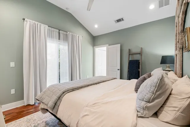 $3,250 | 1148 Webberville Road, Unit 6, Austin, TX 78721