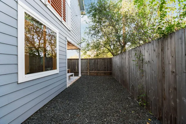 $3,250 | 1148 Webberville Road, Unit 6, Austin, TX 78721