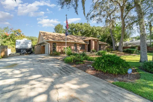 $364,000 | 1135 Woodchuck Court, Orange City, FL 32763