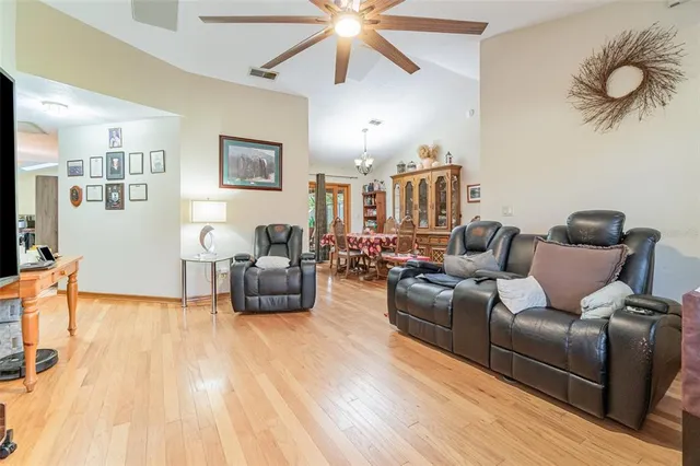 $364,000 | 1135 Woodchuck Court, Orange City, FL 32763