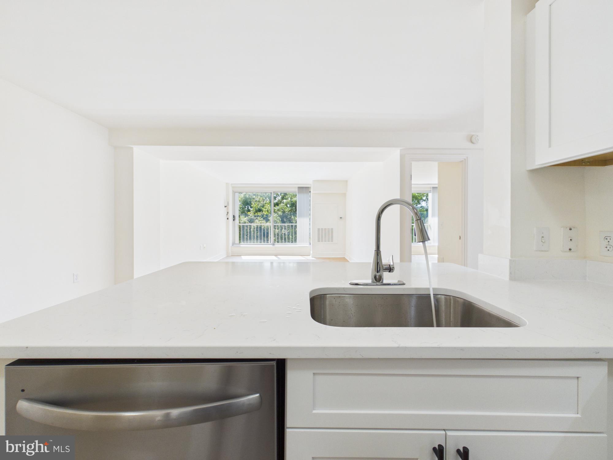 800 4th Street Southwest, Unit N701 Washington, DC 20024 - Photo 10 of 47