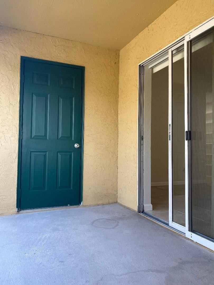 755 Riverside Drive, Unit 1337 Coral Springs, FL 33071 - Photo 35 of 37 an empty room with closet and a bathroom