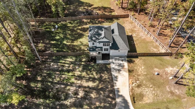 a view of walk in closet