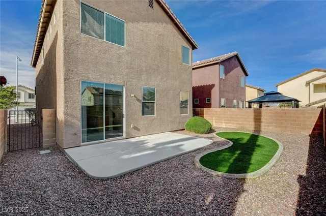 $1,995 | 10610 South Blue Larkspur Court, Las Vegas, NV 89141