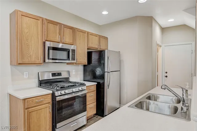 $1,995 | 10610 South Blue Larkspur Court, Las Vegas, NV 89141