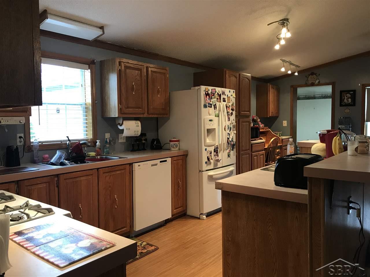 12217 Roosevelt Road Saginaw, MI 48609 - Photo 18 of 35 31361479-18.JPG