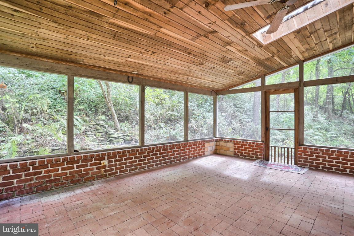 2254 Quentin Road Lebanon, PA 17042 - Photo 4 of 68 Gallery Image 4