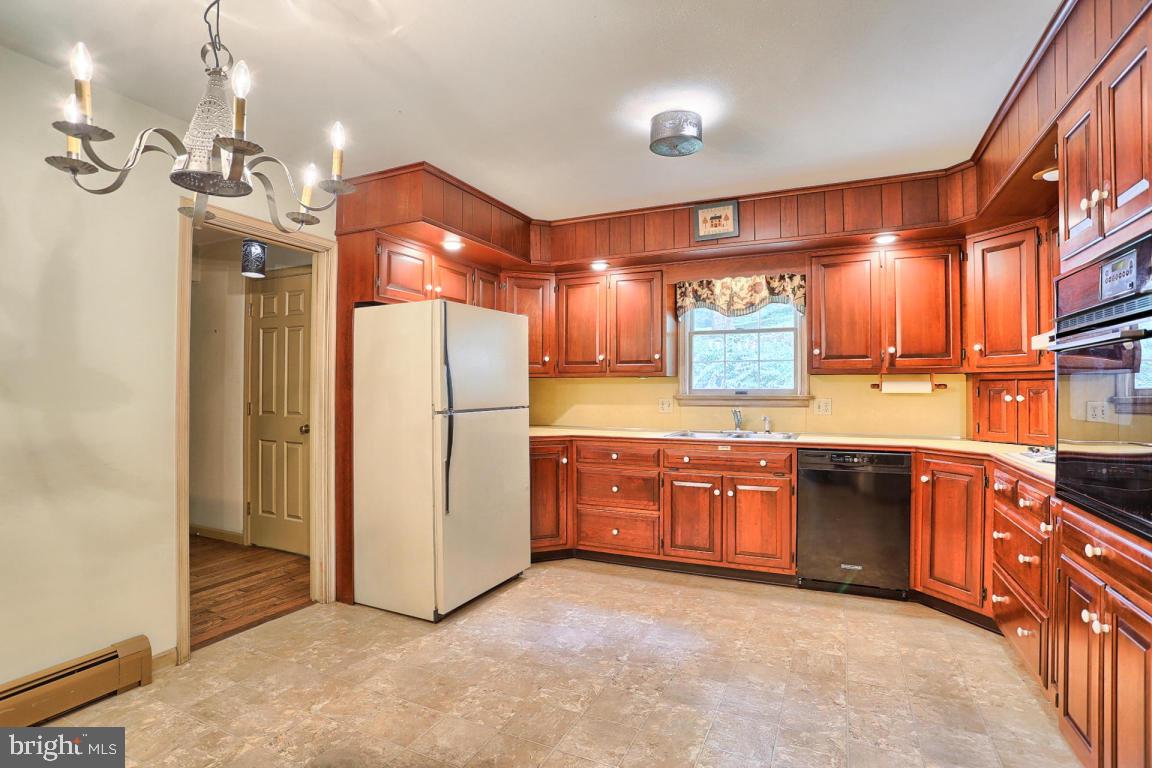2254 Quentin Road Lebanon, PA 17042 - Photo 5 of 68 Gallery Image 5