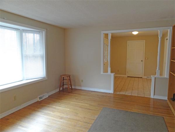 33 Tadmuck Road Westford, MA 01886 - Photo 9 of 15