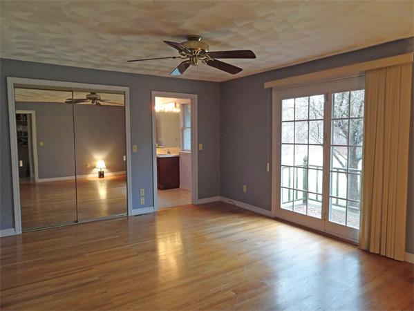 33 Tadmuck Road Westford, MA 01886 - Photo 10 of 15