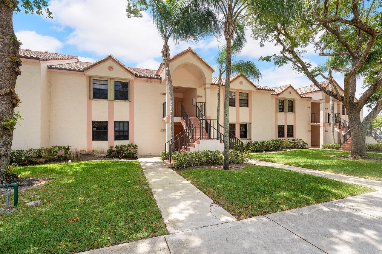 3190 Leewood Terrace, Unit L104 Boca Raton, FL 33431 - Photo 2 of 24 Entry