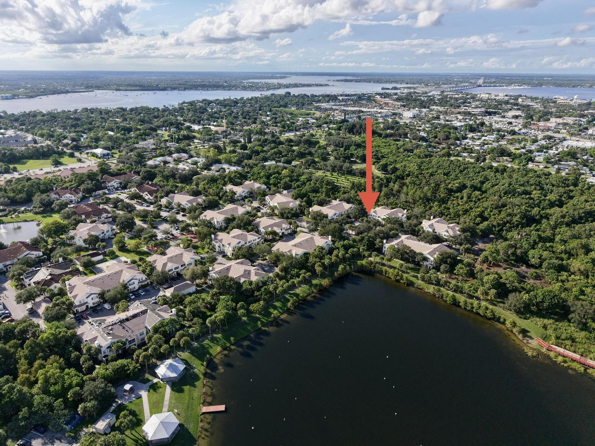 367 Southeast Rogers Court Stuart, FL 34994 - Photo 20 of 35 a view of a city