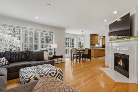 $1,049,000 | 1 Pheasant Lane, Portsmouth, NH 03801