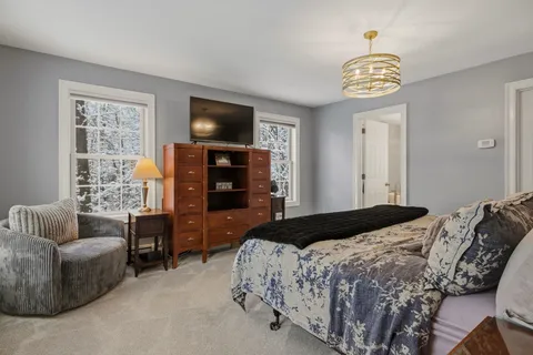 $1,049,000 | 1 Pheasant Lane, Portsmouth, NH 03801