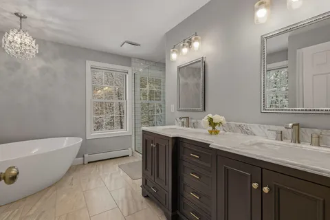 $1,049,000 | 1 Pheasant Lane, Portsmouth, NH 03801