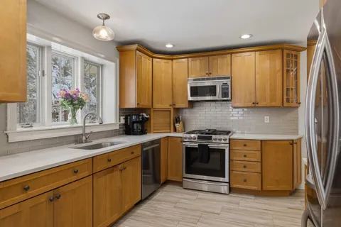 $1,049,000 | 1 Pheasant Lane, Portsmouth, NH 03801