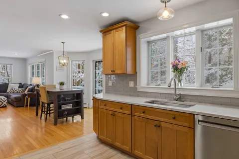 $1,100,000 | 1 Pheasant Lane, Portsmouth, NH 03801