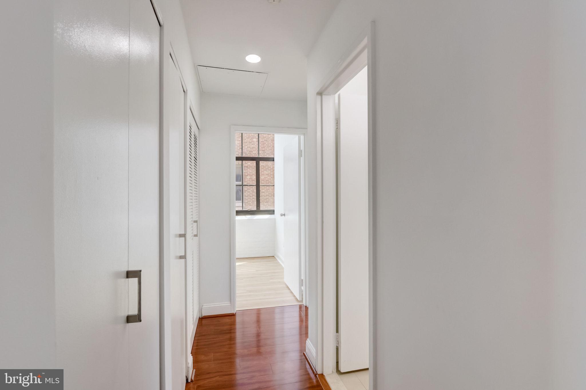 2429 Locust Street, Unit 422 Philadelphia, PA 19103 - Photo 17 of 34