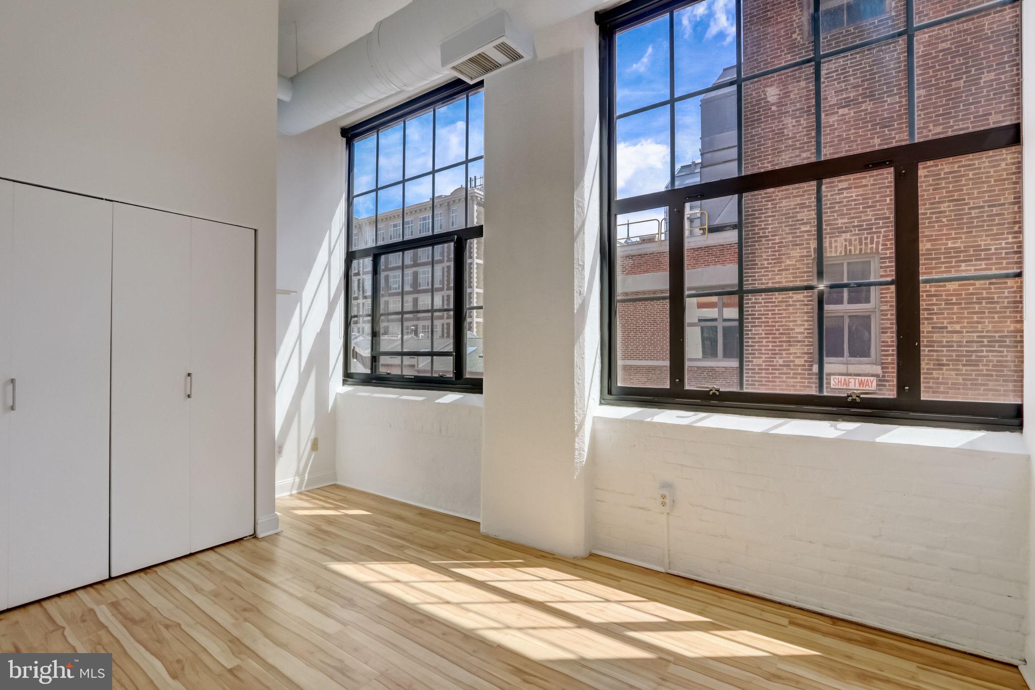 2429 Locust Street, Unit 422 Philadelphia, PA 19103 - Photo 24 of 34