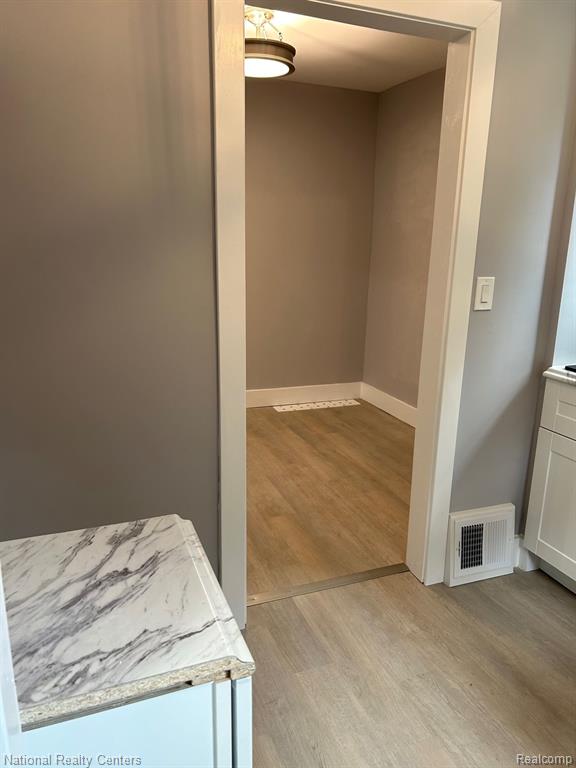 7385 Evergreen Road Detroit, MI 48228 - Photo 7 of 12