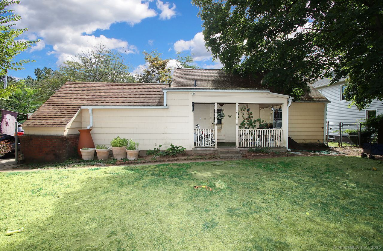 520 Hartford Turnpike Hamden, CT 06517 - Photo 22 of 32