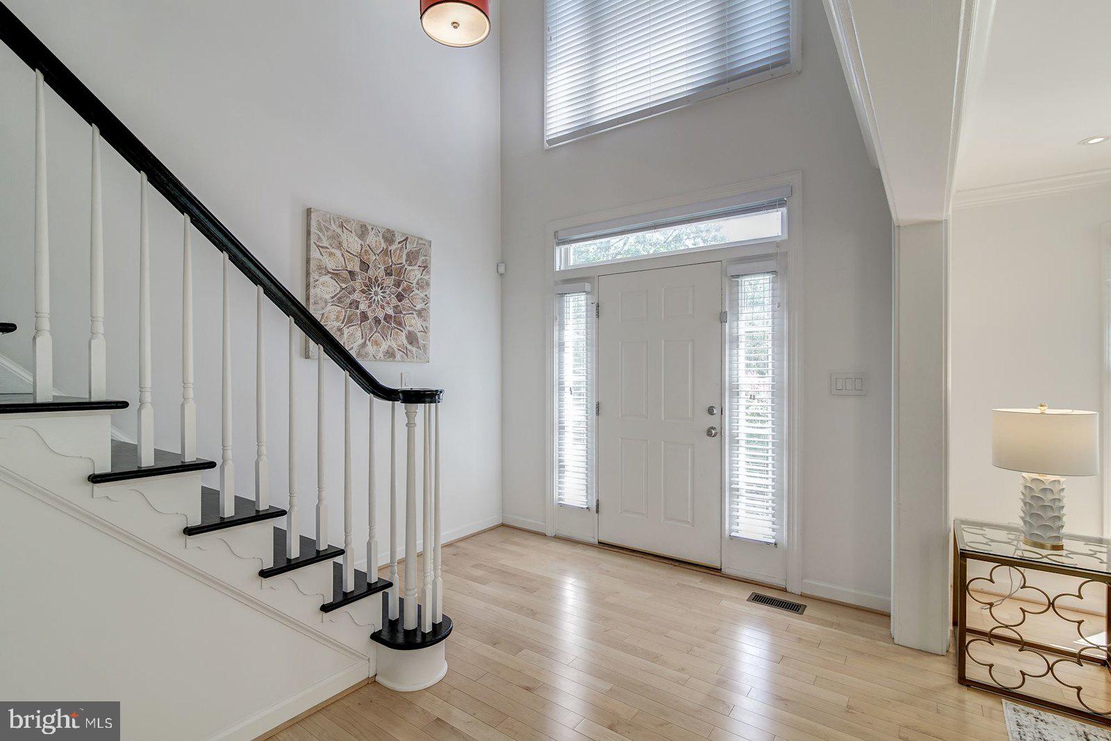 2064 Madrillon Road Vienna, VA 22182 - Photo 21 of 68 Bright 2-story foyer
