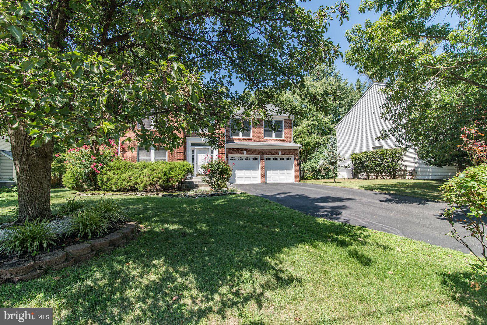 2064 Madrillon Road Vienna, VA 22182 - Photo 4 of 68 Gallery Image 4