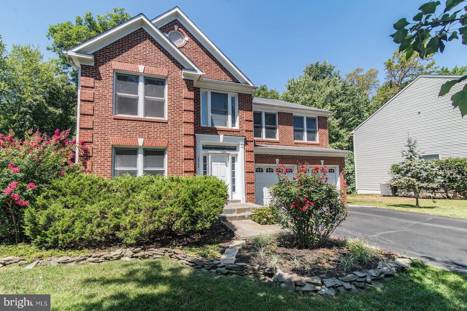 2064 Madrillon Road Vienna, VA 22182 - Photo 5 of 68 Gallery Image 5