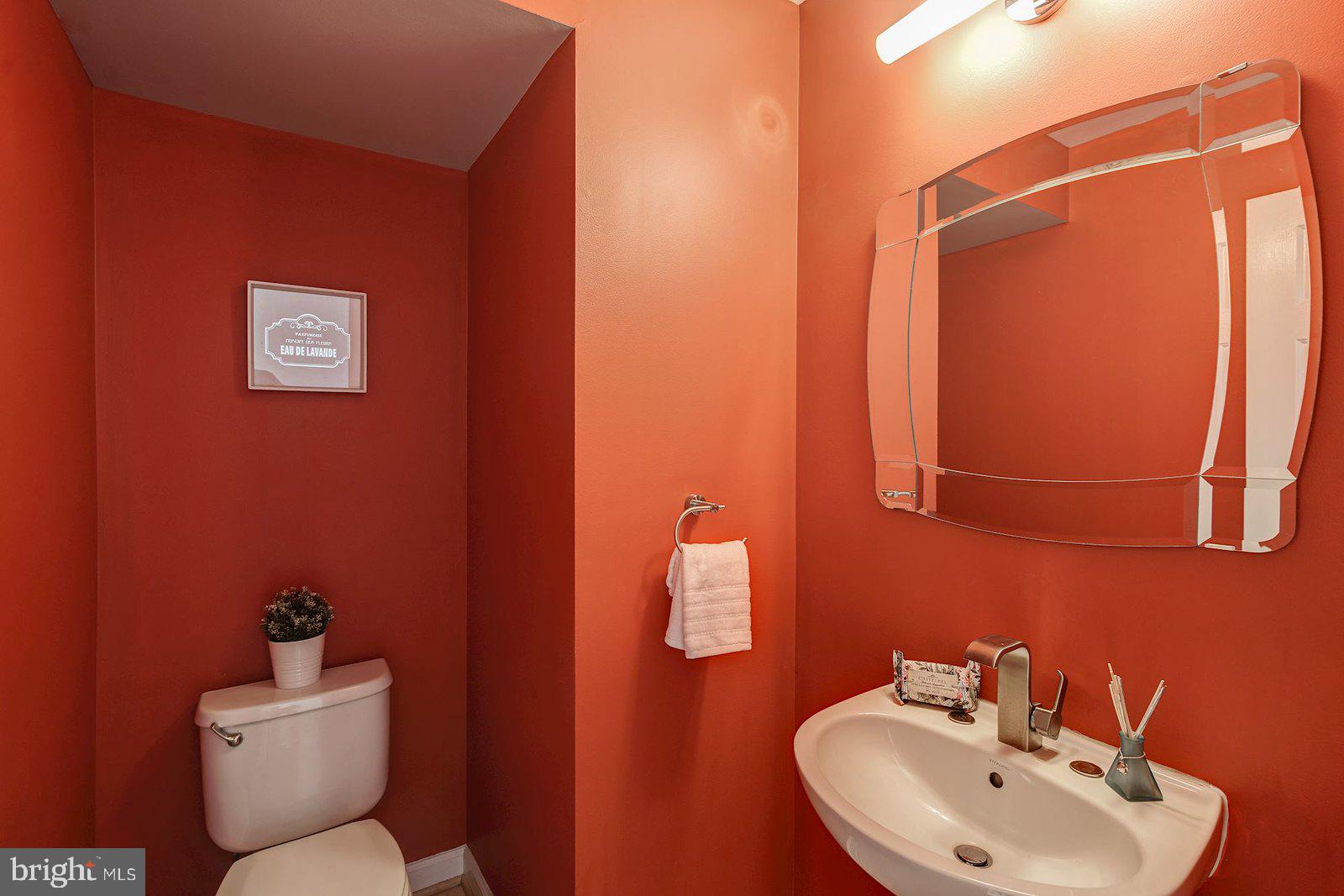 2064 Madrillon Road Vienna, VA 22182 - Photo 45 of 68 Gallery Image 45