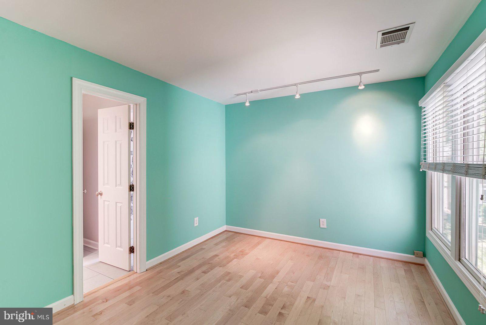 2064 Madrillon Road Vienna, VA 22182 - Photo 57 of 68 Bedroom