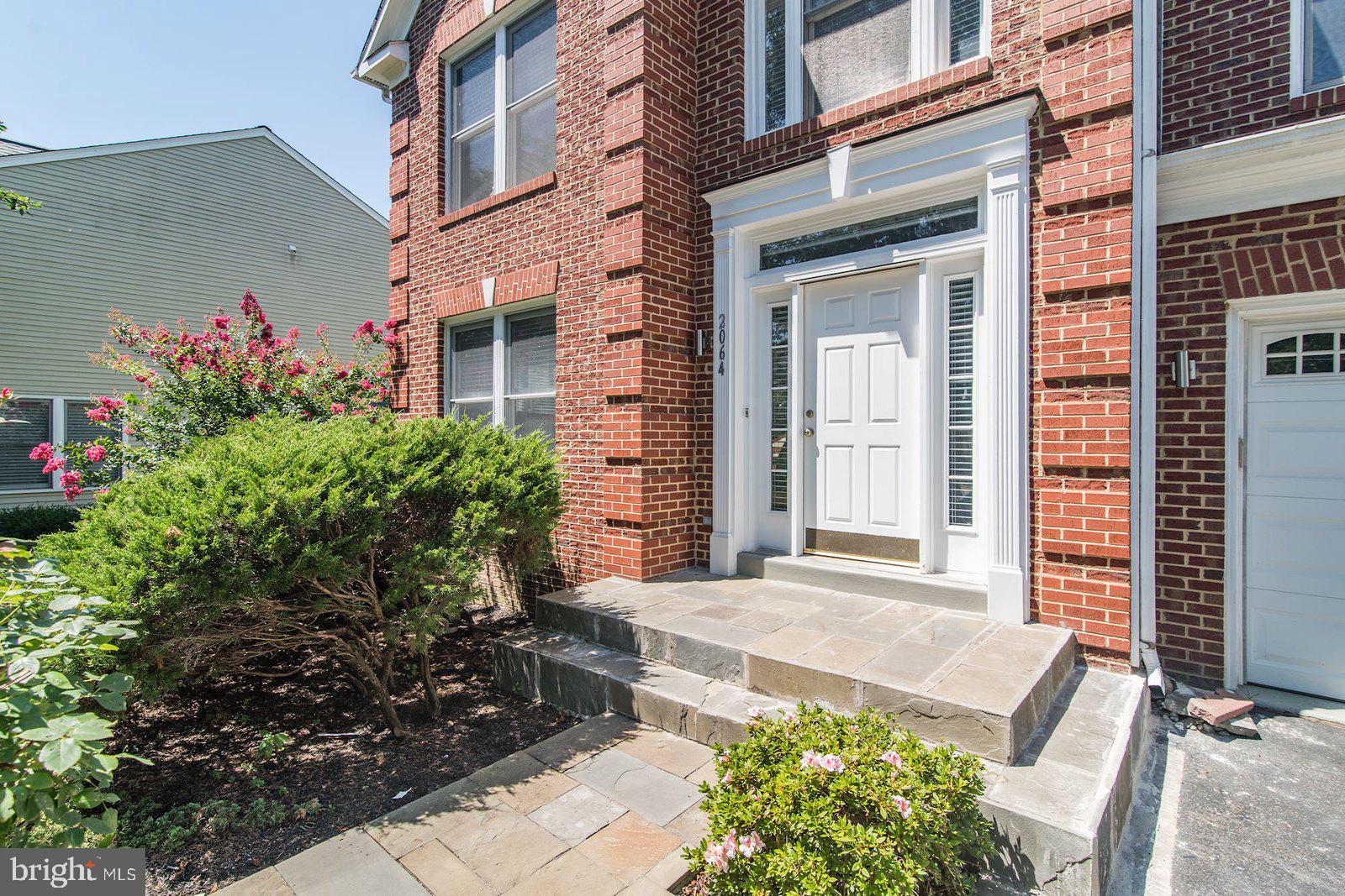 2064 Madrillon Road Vienna, VA 22182 - Photo 7 of 68 Gallery Image 7