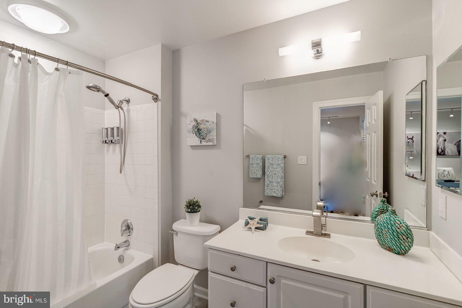 2064 Madrillon Road Vienna, VA 22182 - Photo 61 of 68 Gallery Image 61